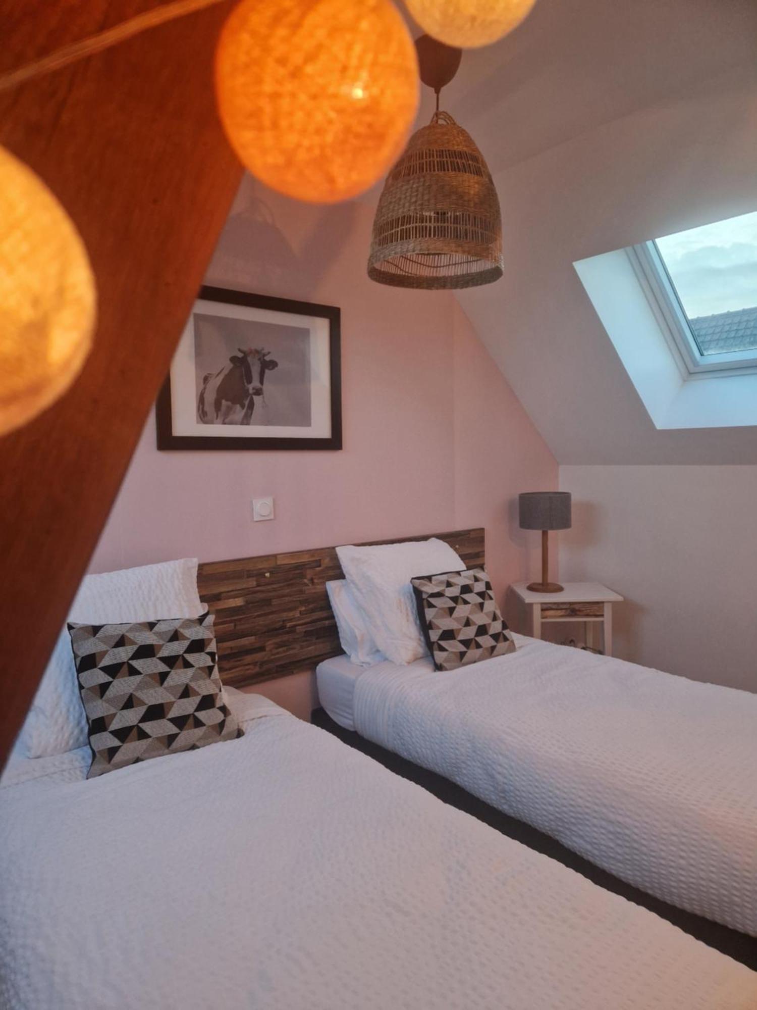 Au Vert Des Lys Chambres D'Hotes Haverskerque Ruang foto